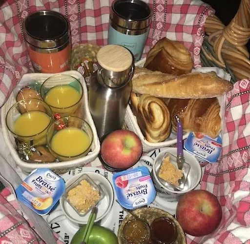 Au Boom Coeur Forfait Et Petit Dejeuner Inclus 度假居