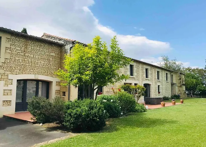 Au Boom Coeur Forfait Et Petit Dejeuner Inclus 度假居